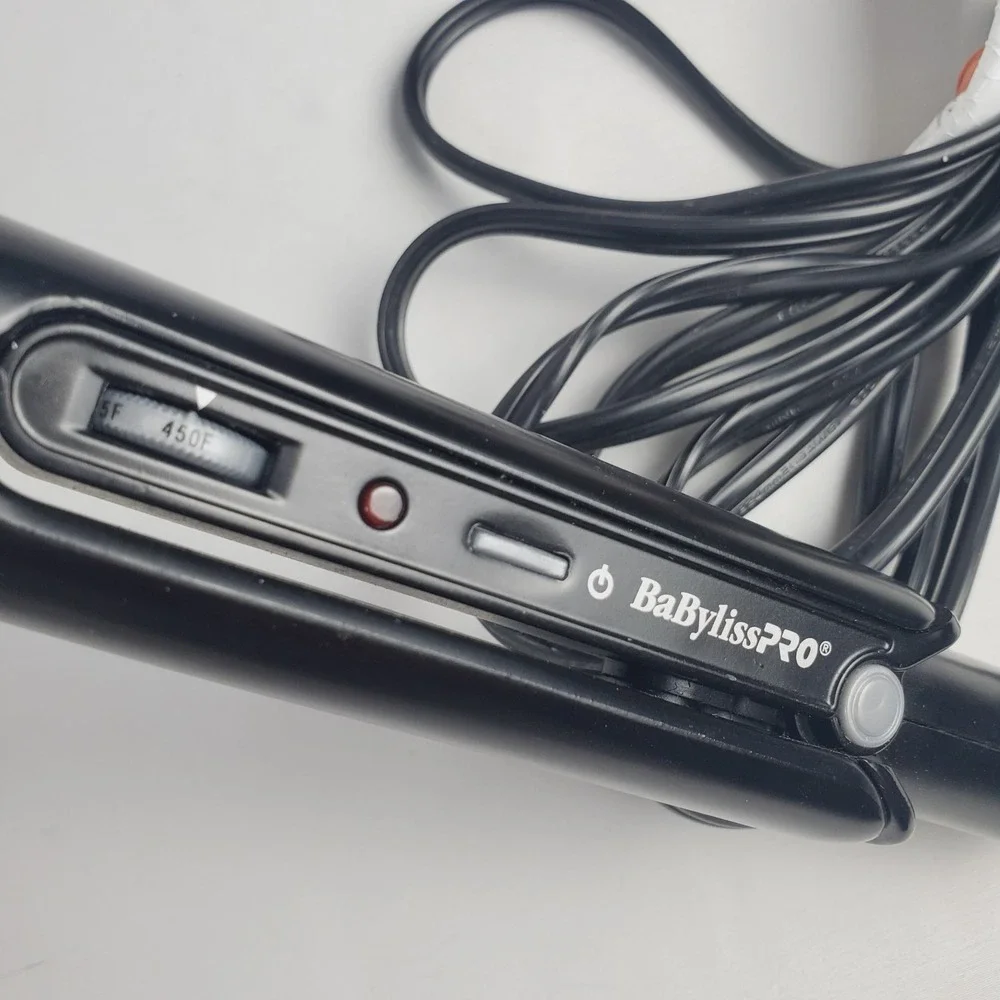 BaByliss PRO Porcelain Ceramic Hair Straightener 1